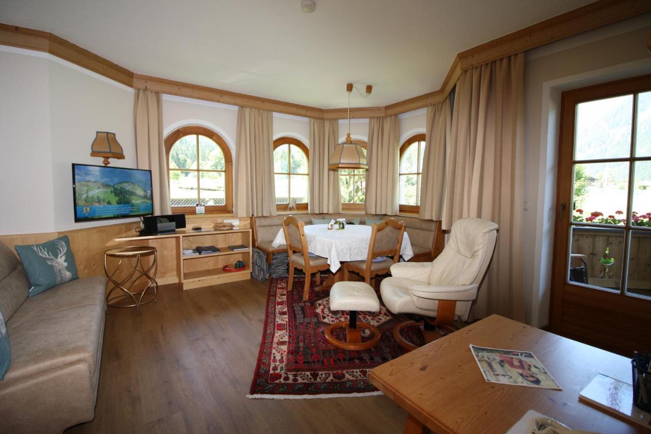 Vronis Waldhaus Adults Only Aparthotel Майерхофен Екстериор снимка