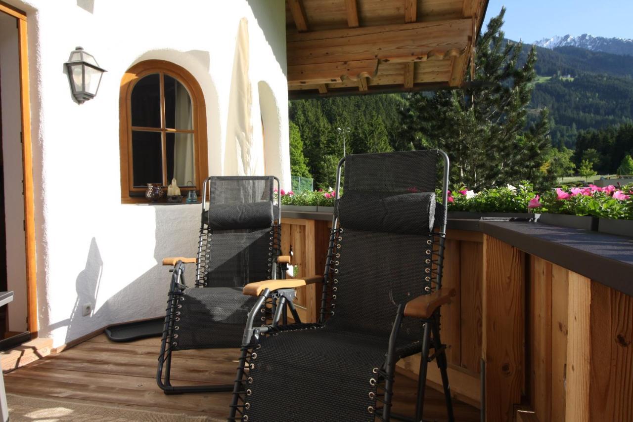 Vronis Waldhaus Adults Only Aparthotel Майерхофен Екстериор снимка