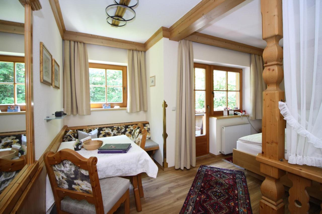 Vronis Waldhaus Adults Only Aparthotel Майерхофен Екстериор снимка